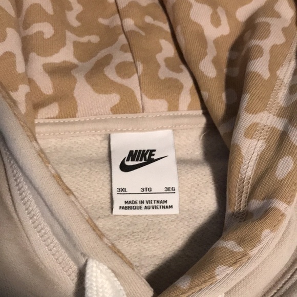 Nike Cosmic Pullover Hoodie NWOT - Picture 8 of 11
